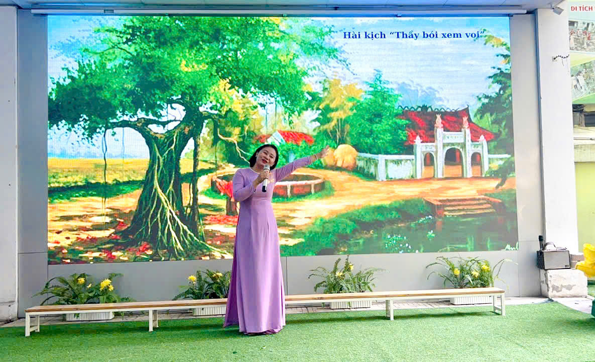 C:\Users\Admin\Desktop\Bài truyền thông C2\anh\2011\z6047027291545_ee8478ab3496ebf8aad314486713170e.jpg