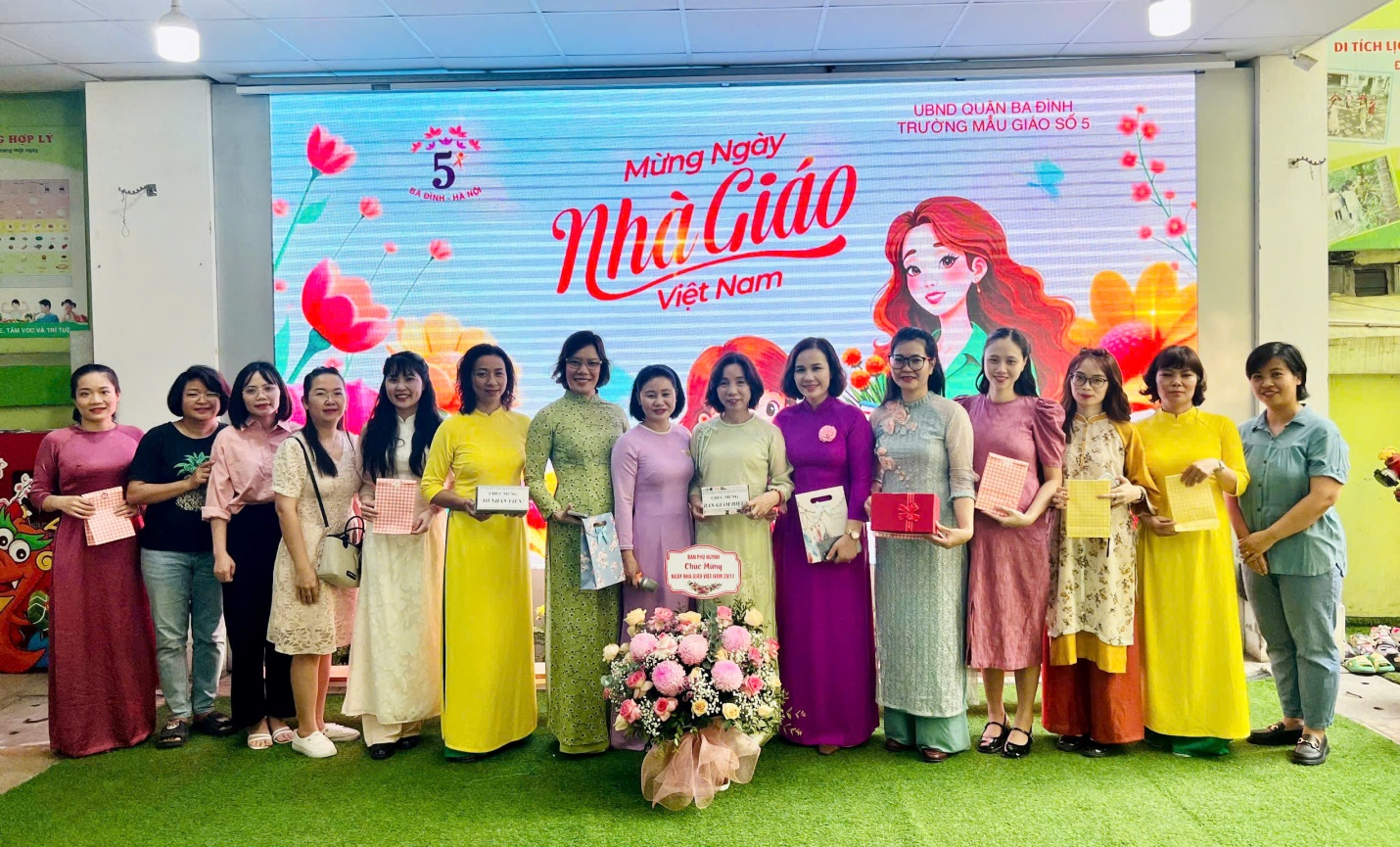 C:\Users\Admin\Desktop\Bài truyền thông C2\anh\2011\z6047030055563_51bb646dedbd3b2452abc6b11657b853.jpg