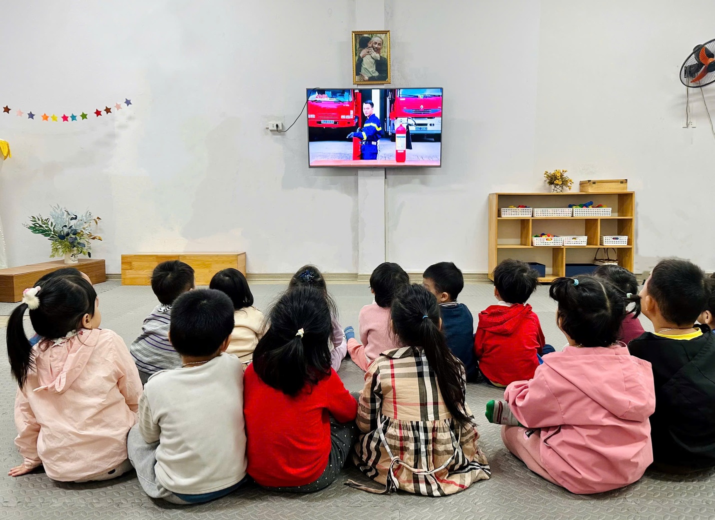 D:\Bài truyền thông C2\anh\Bình chữa cháy\z6360136743491_fa935def614c244f40cb458fe66c9b4a.jpg