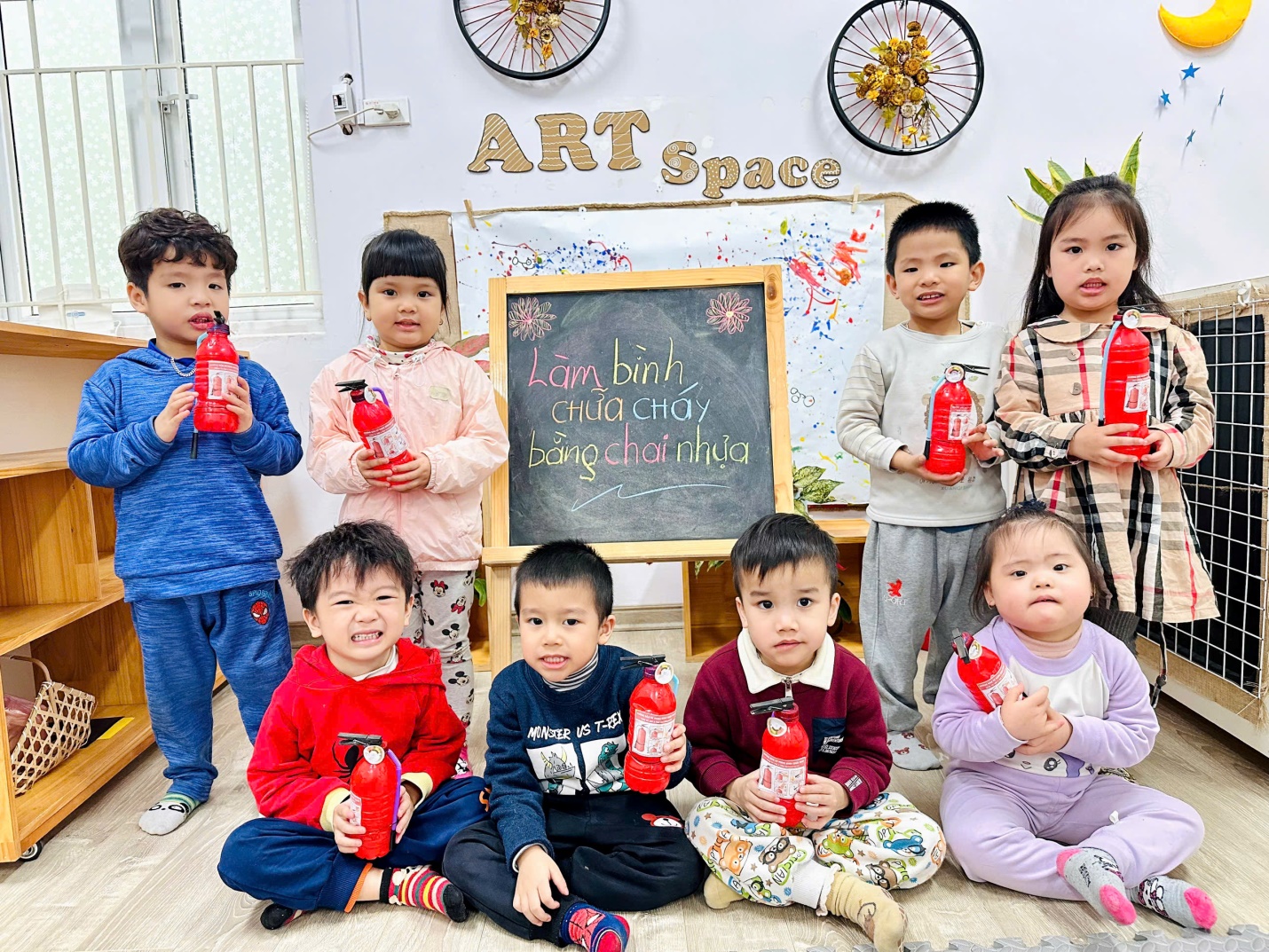 D:\Bài truyền thông C2\anh\Bình chữa cháy\z6360279721525_9e7e663acd828a98c9afc99fb87256d4.jpg