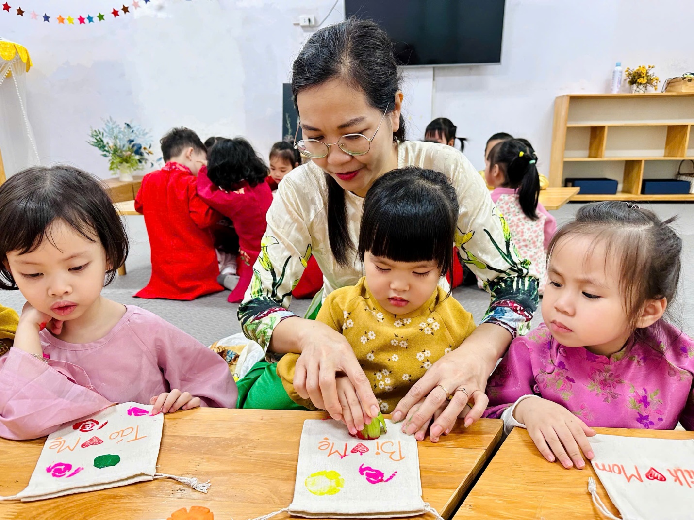 D:\Bài truyền thông C2\anh\8.3\z6378855317489_4d471d6e4eee56964b406dd3007fb00b.jpg