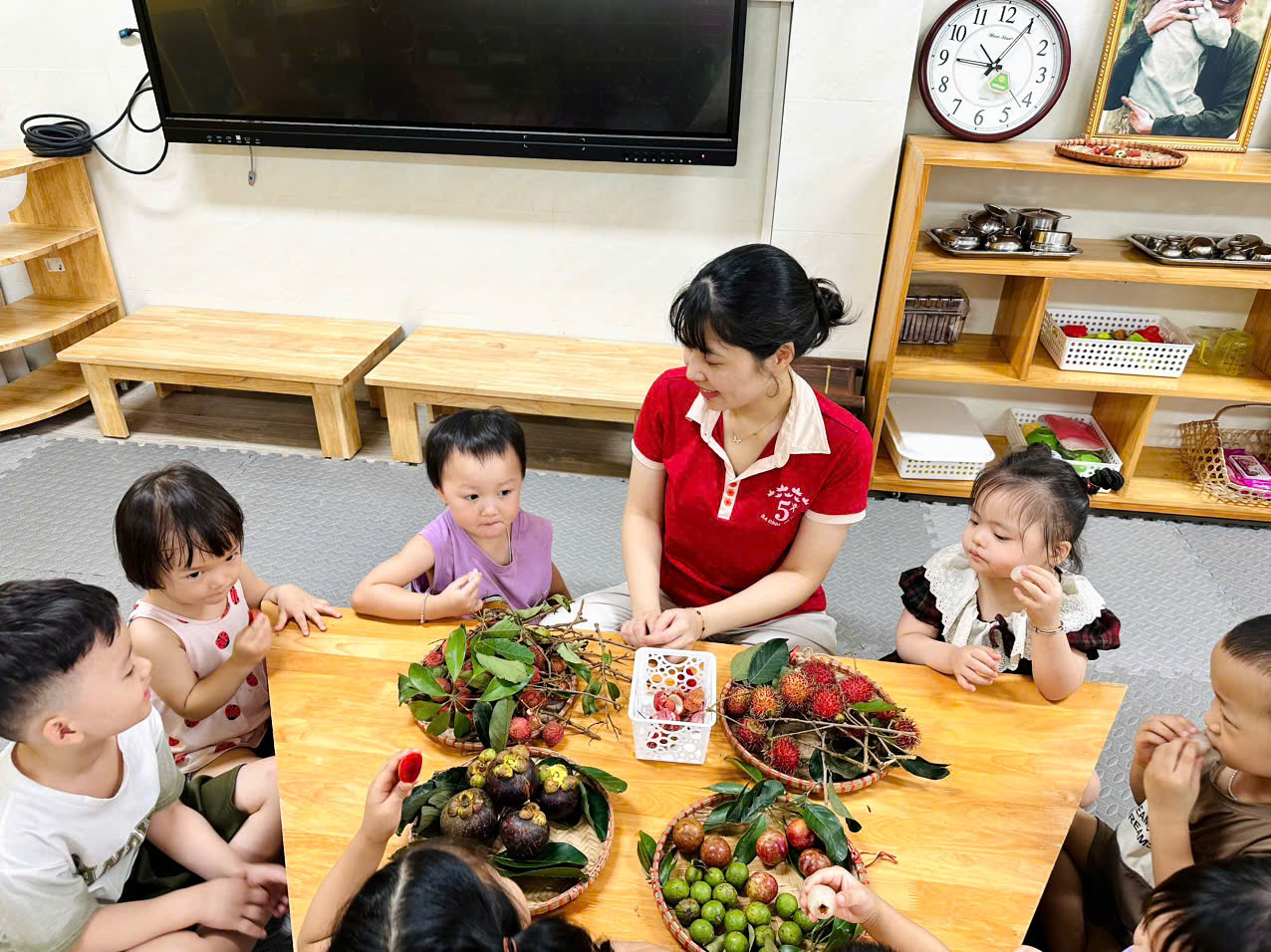 D:\Bài truyền thông C2\Hương vị mùa hè\z6809646205634_8c08fd2bda959bd25966c70923b10941.jpg