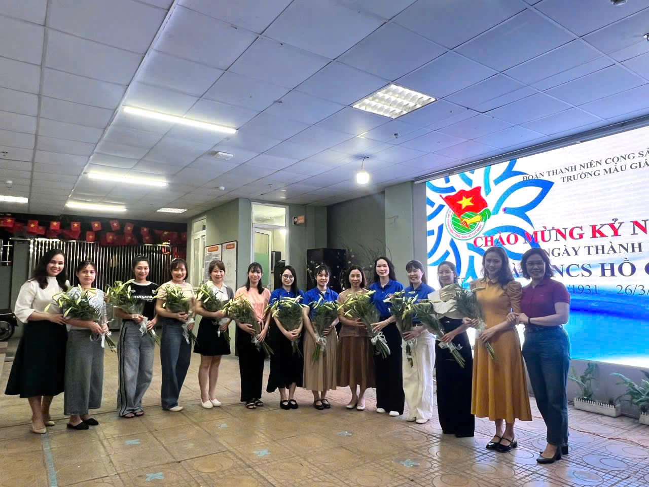 A group of women holding flowersAI-generated content may be incorrect.